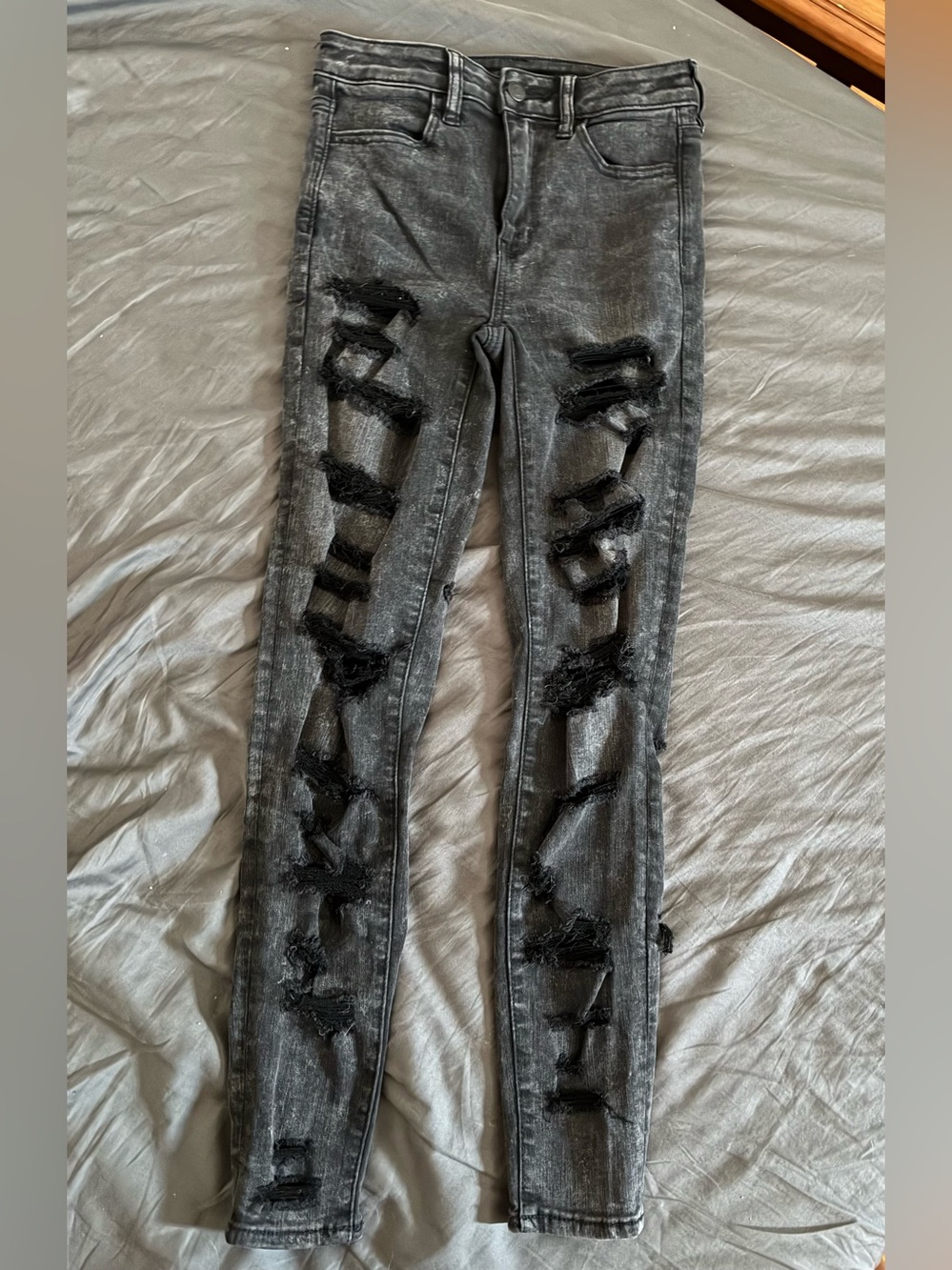 American Eagle Outfitters Black Distressed Skinny Jeans